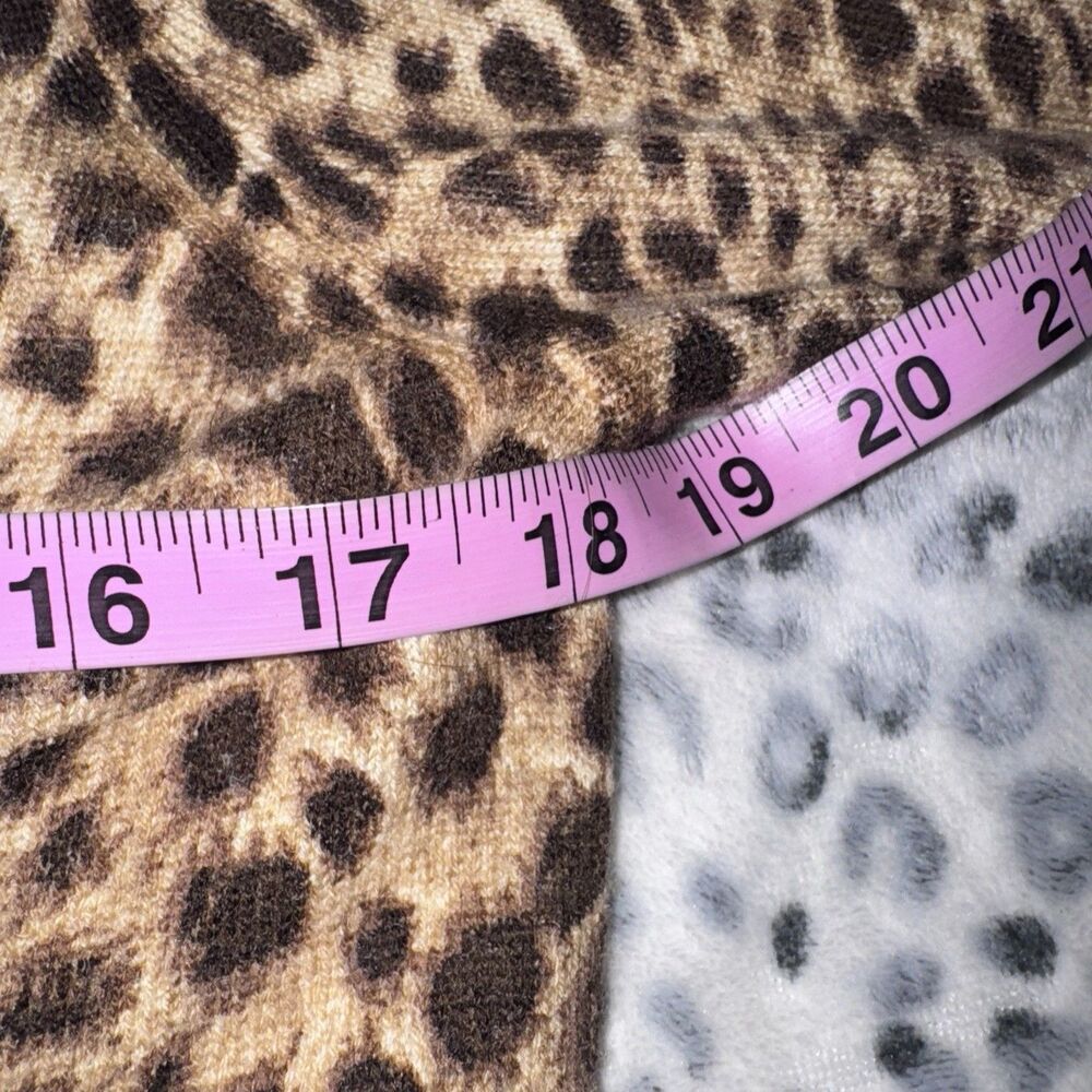 J. Mclaughlin Women's Cheetah Print Cardigan Swea… - image 7
